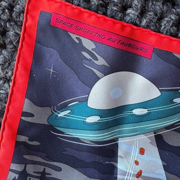 Hermès "Space Shopping au Faubourg" 42cm Silk Scarf - Picture 2 of 9